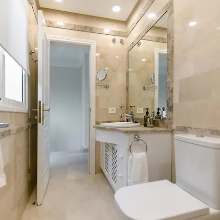 19 Duquesa Del Duque 3 Bedrooms ヴィラ アデヘ