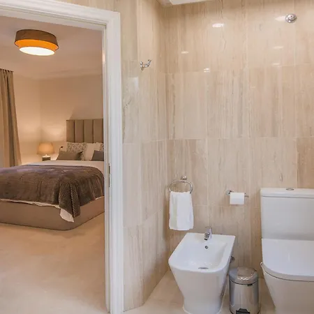 19 Duquesa Del Duque 3 Bedrooms Вилла Адехе