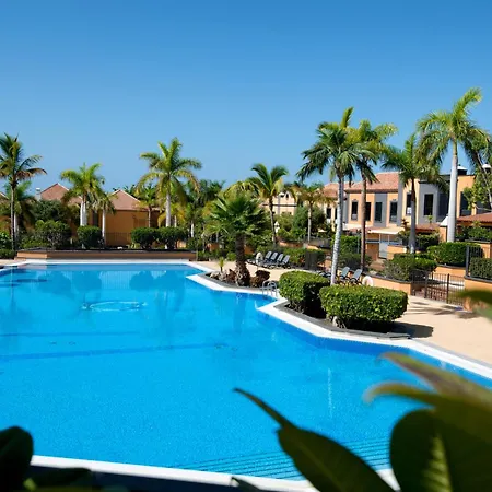 19 Duquesa Del Duque 3 Bedrooms Villa