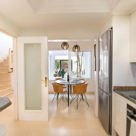 Villa 19 Duquesa Del Duque 3 Bedrooms Costa Adeje (Tenerife)