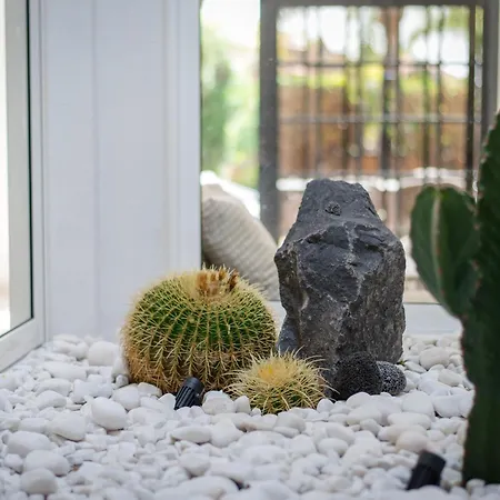 19 Duquesa Del Duque 3 Bedrooms *