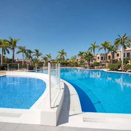 19 Duquesa Del Duque 3 Bedrooms